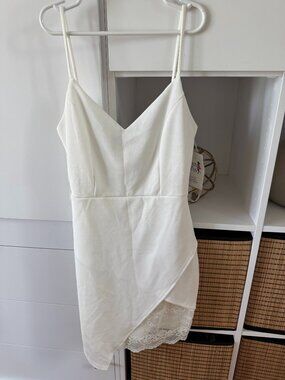 Saved by the Dress. NEW white dress with lace. Blue Blush